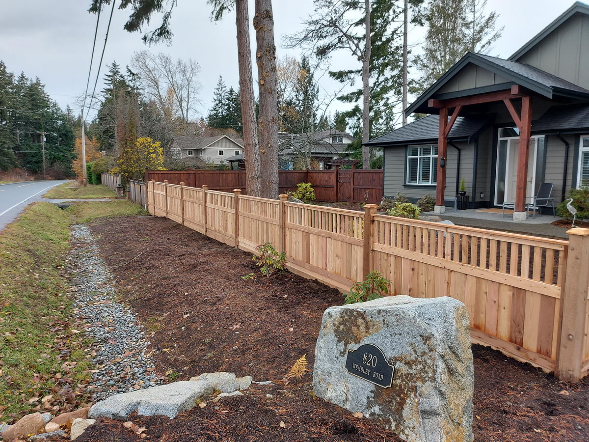 Cedar Fencing, Custom Cedar Fences, Photos, Nanaimo, Campbell River